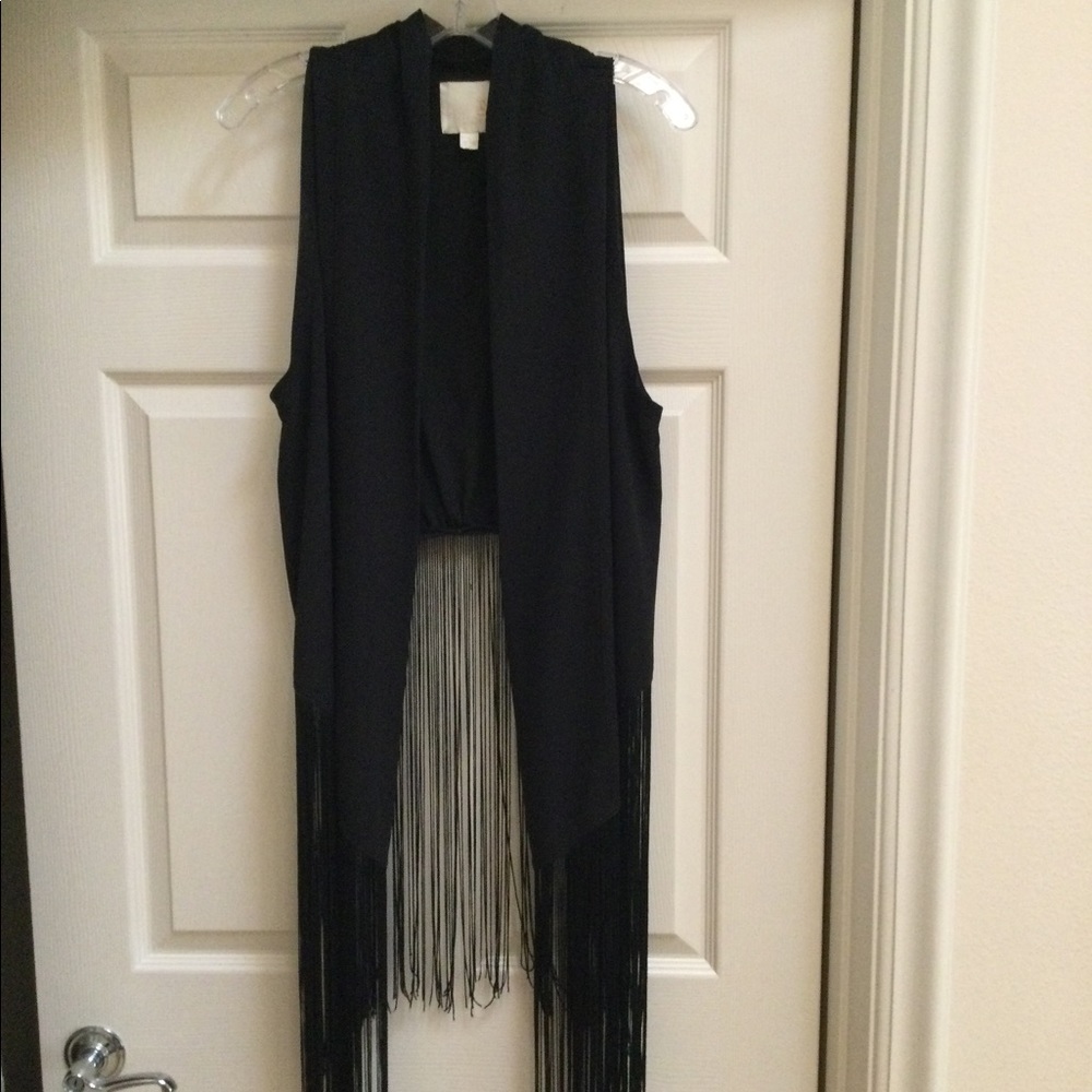 LINE AND DOT BLACK LING FRINGE VEST SIZE SMALL